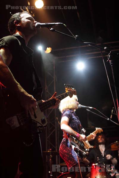 THE JOY FORMIDABLE - 2010-04-21 - PARIS - La Fleche d'Or - Rhiannon Bryan - Rhydian Dafydd - Matt Thomas